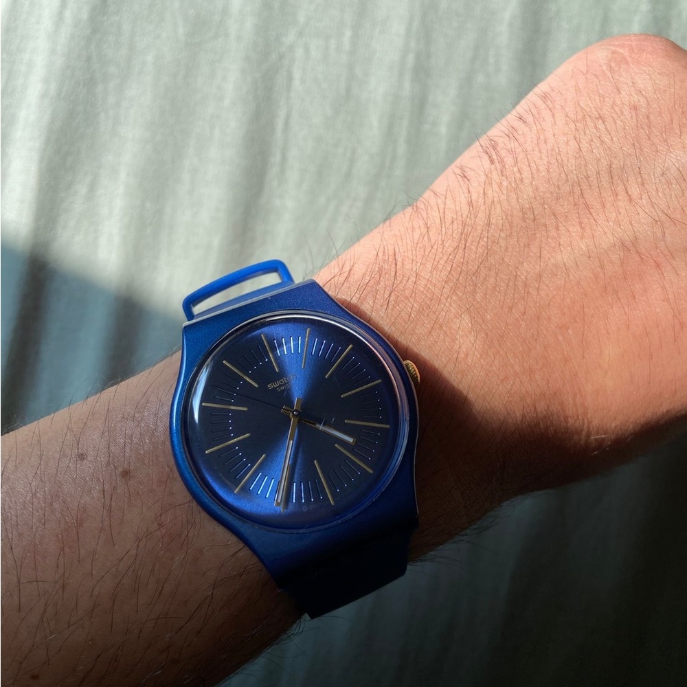 Never Used Blue Swatch Watch – Classic Swiss Design – Unisex